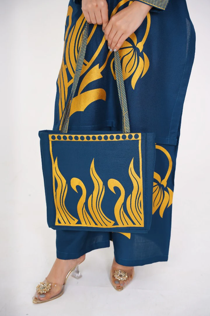 Printed Shalwar Kameez with Matching Bag - Image 7