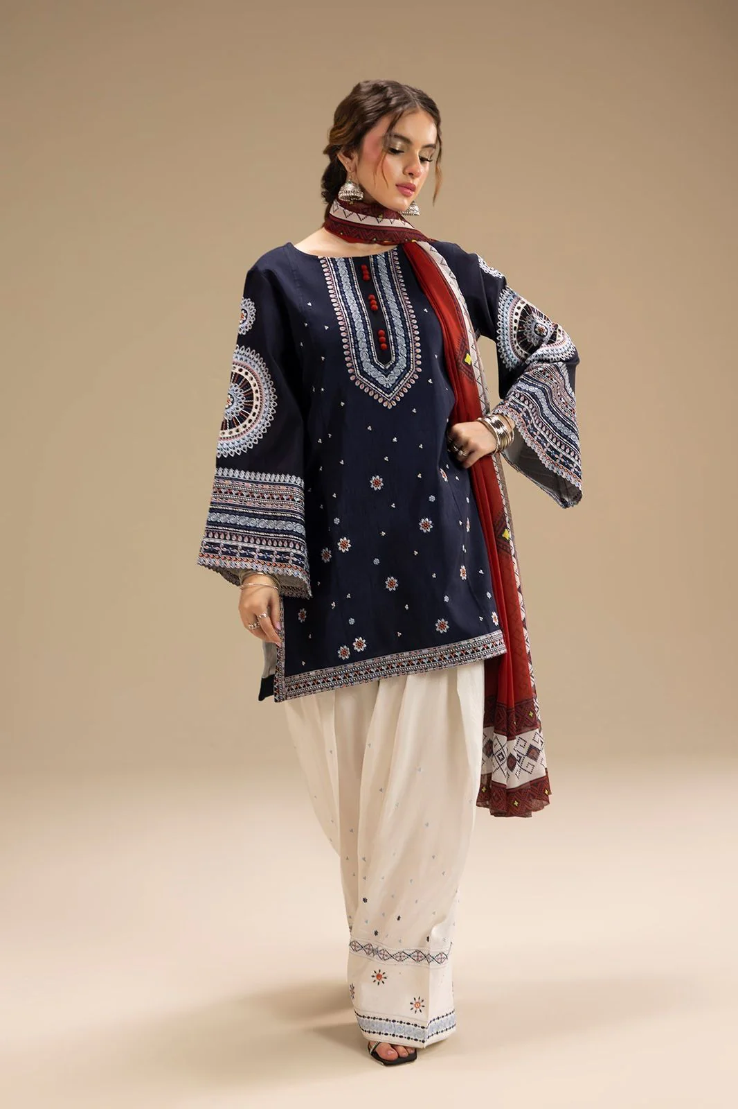 Traditional 3PC Suit for Women - Image 5